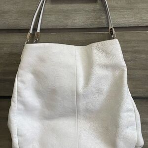 Coach White Leather Shoulder Bag